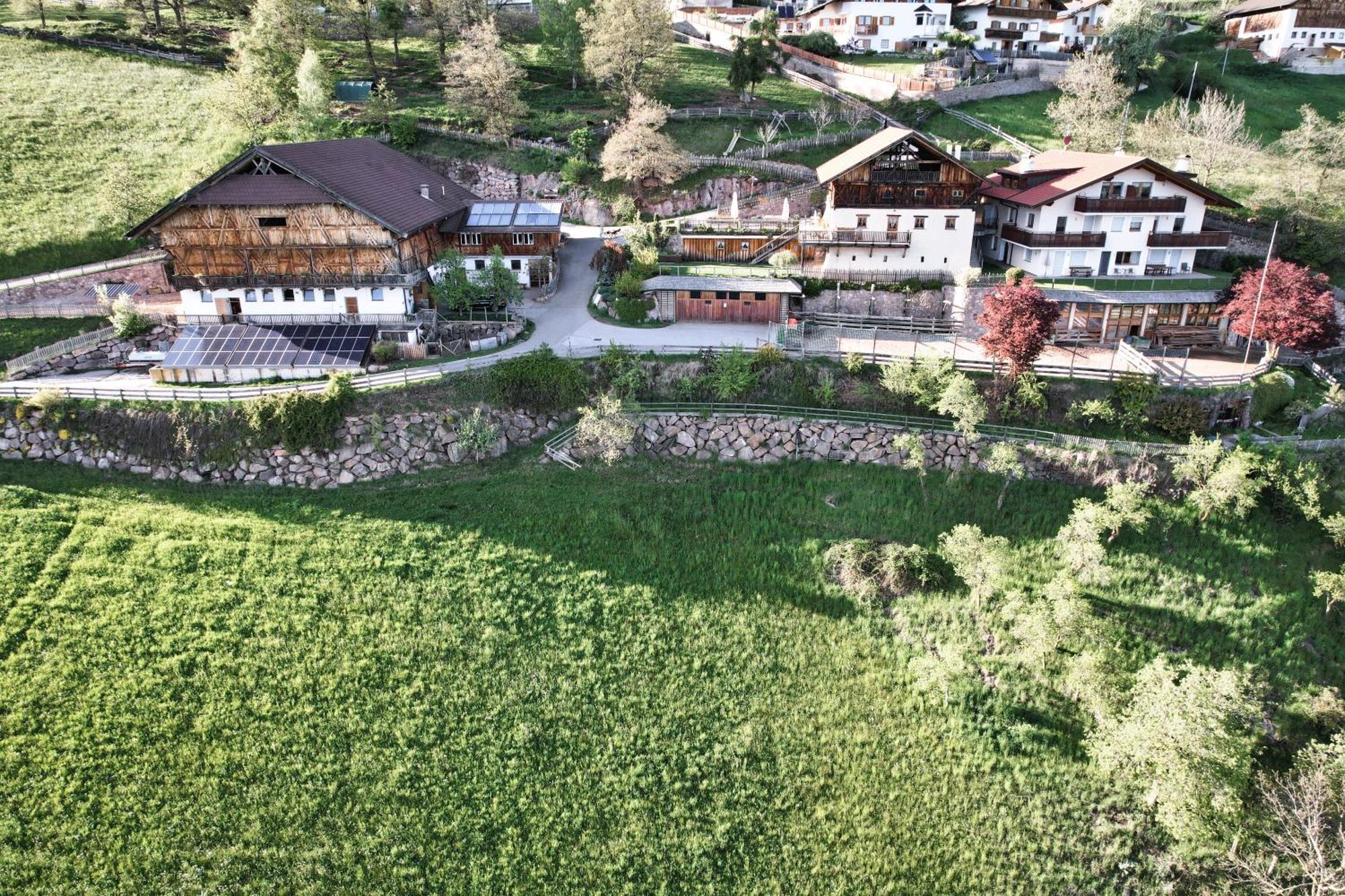 Апартаменты Wargerhof - Urlaub Auf Dem Bauernhof Мельтина Экстерьер фото